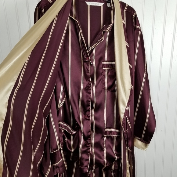 Victorias Secret Pajamas  Robe 3 Piece Set Size L/M Maxi Length Maroon & Gold - Picture 11 of 16